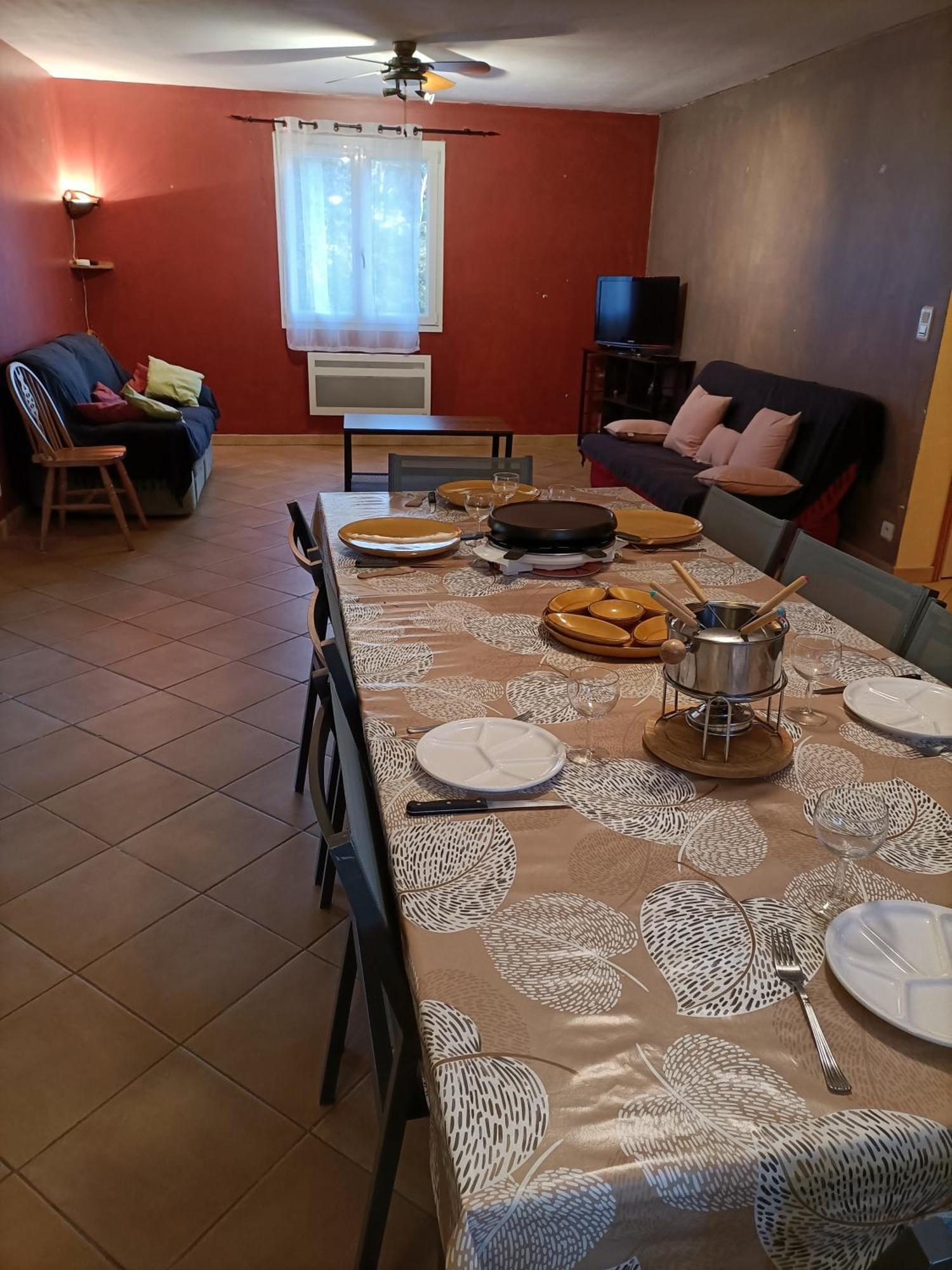 Willa Les Git'Anes De Pontevès Zewnętrze zdjęcie